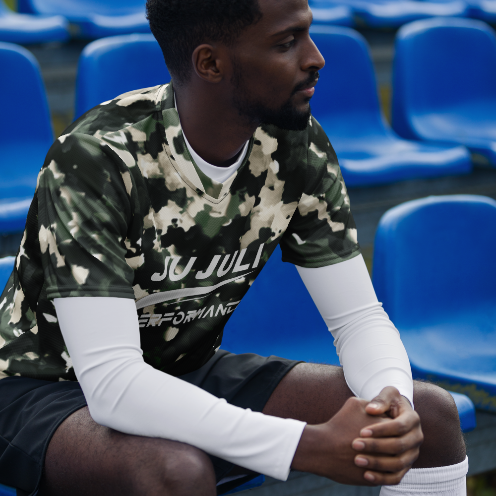 Jū Juli- Momentum Camo Tee