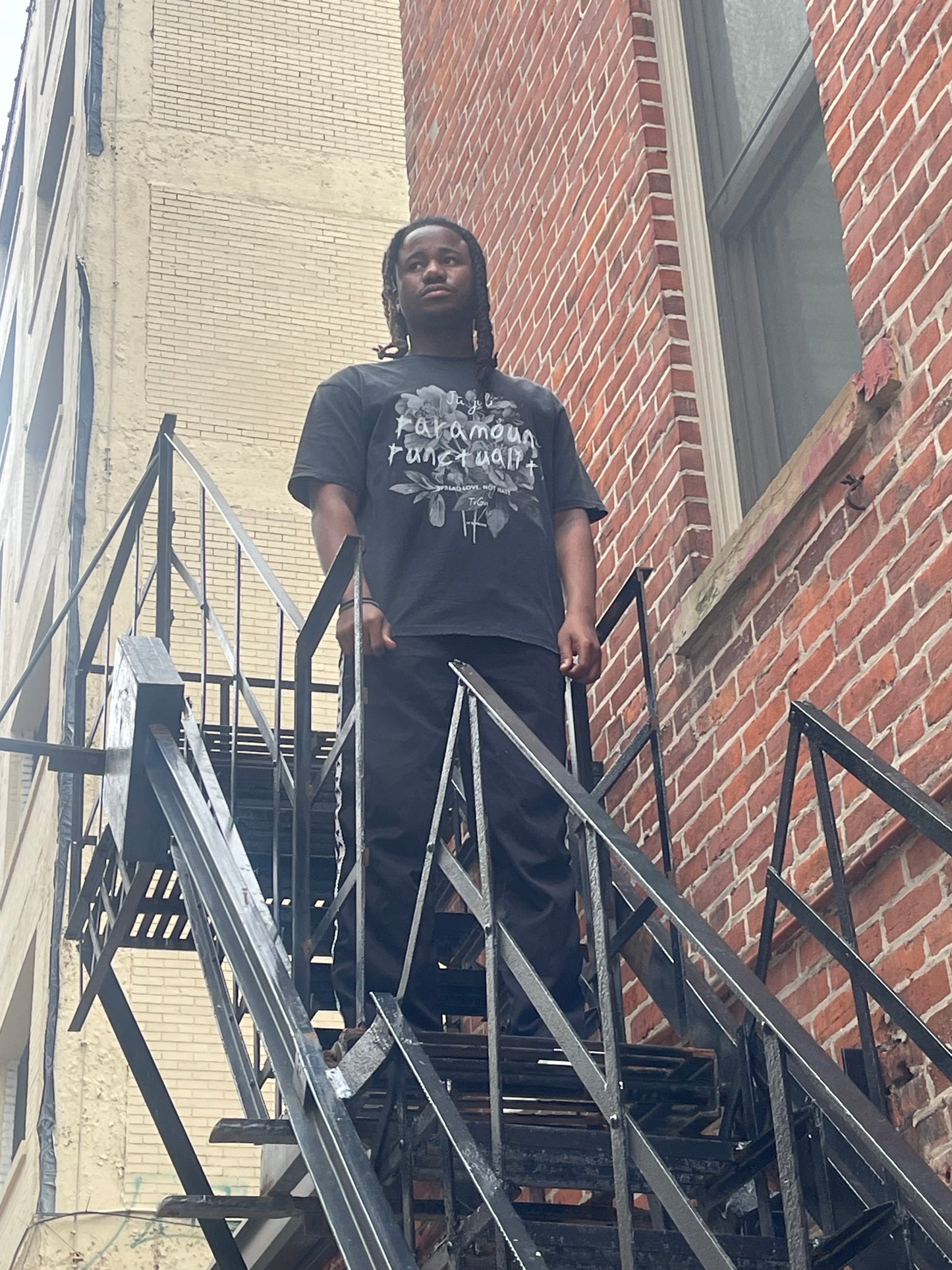 Jū Juli “Paramount Punctuality” vintage T-shirt
