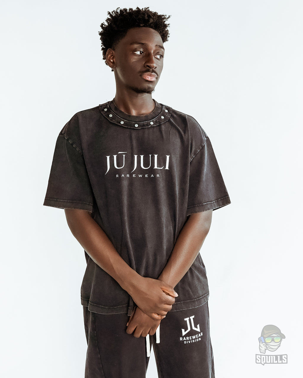 Jū Juli “Real Eyes” Studded Vintage Tee