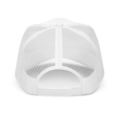 Jū Juli- “Worn by visionaries” Trucker Hat