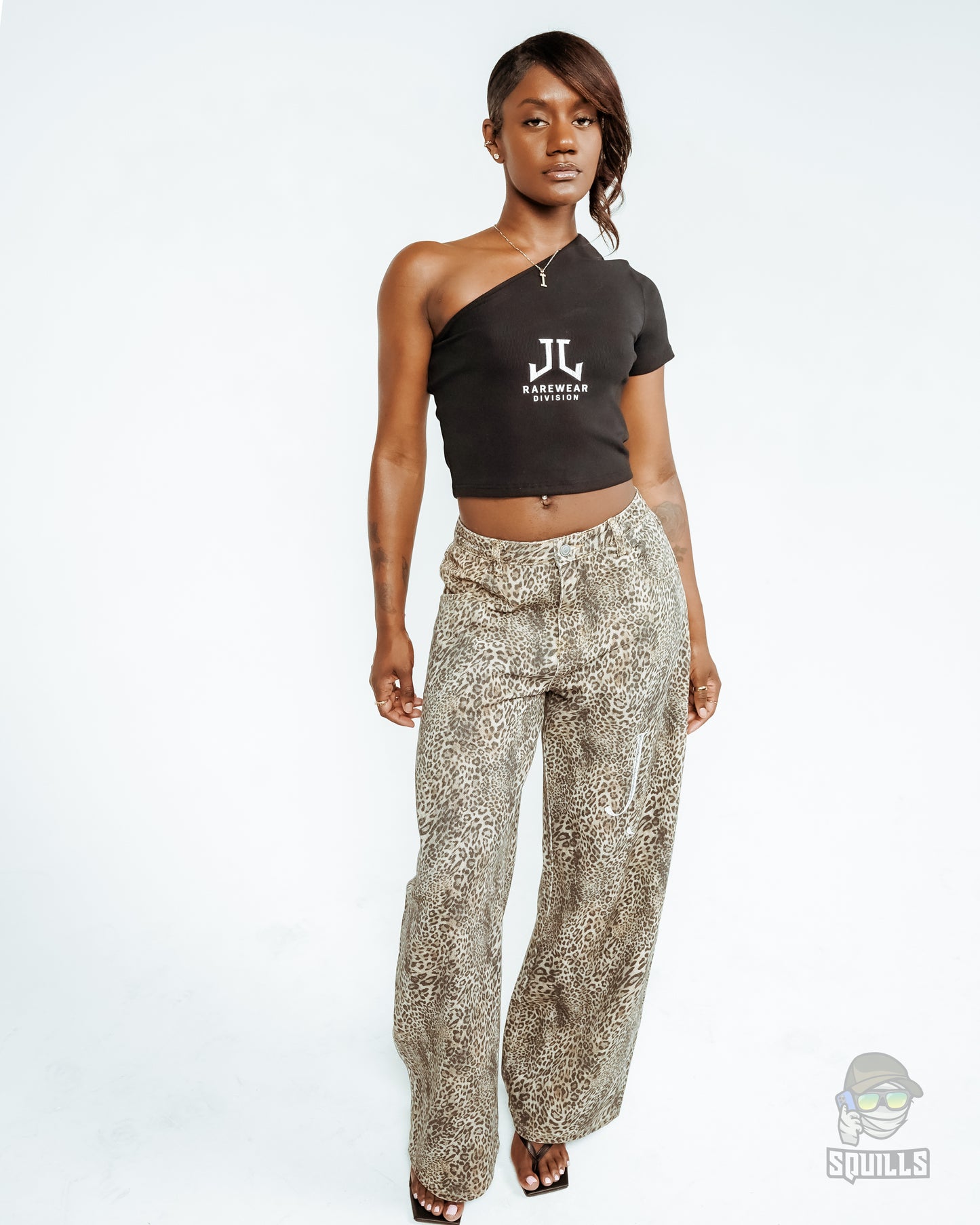 Jū Juli- THE RARE SHOULDER TOP — Black