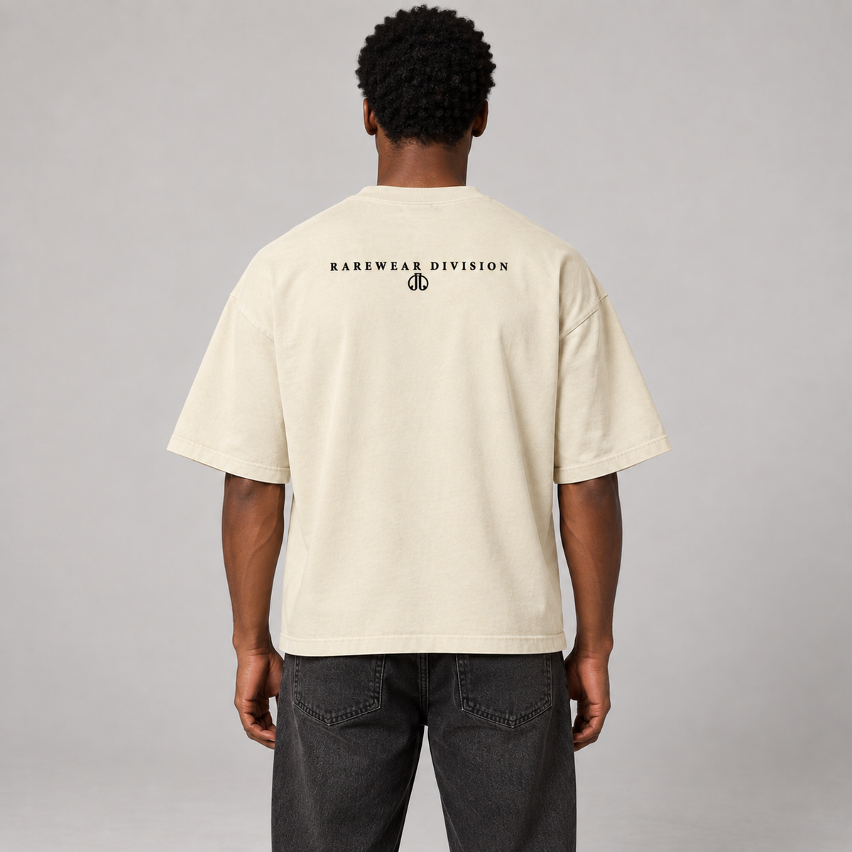 Jū Juli Essential RareWear Box Tee